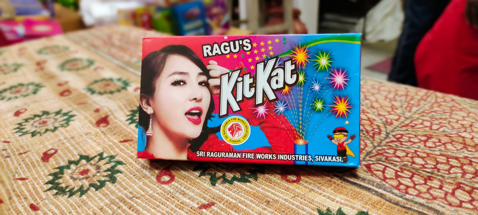 KIT KAT CHITPUT
